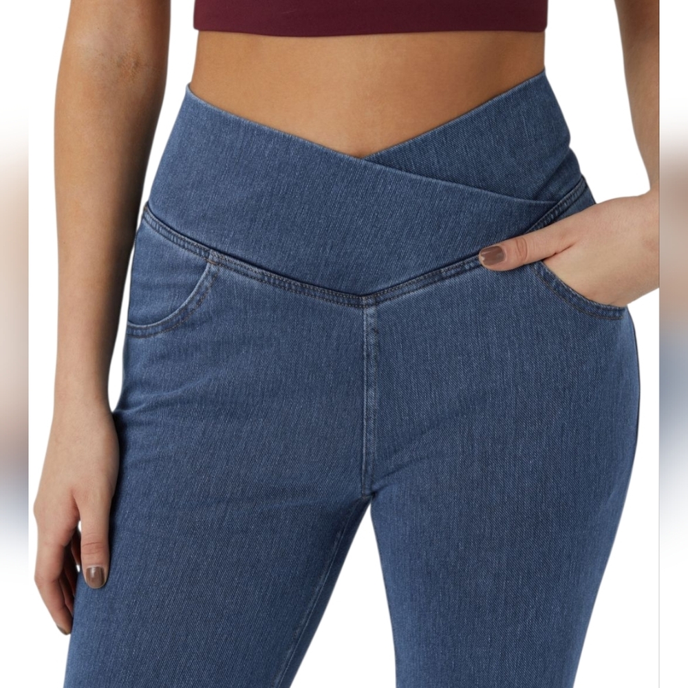 NWT Halara Flex™ High Waisted Crossover Pocket Washed Casual Jeans - Picture 3 of 7